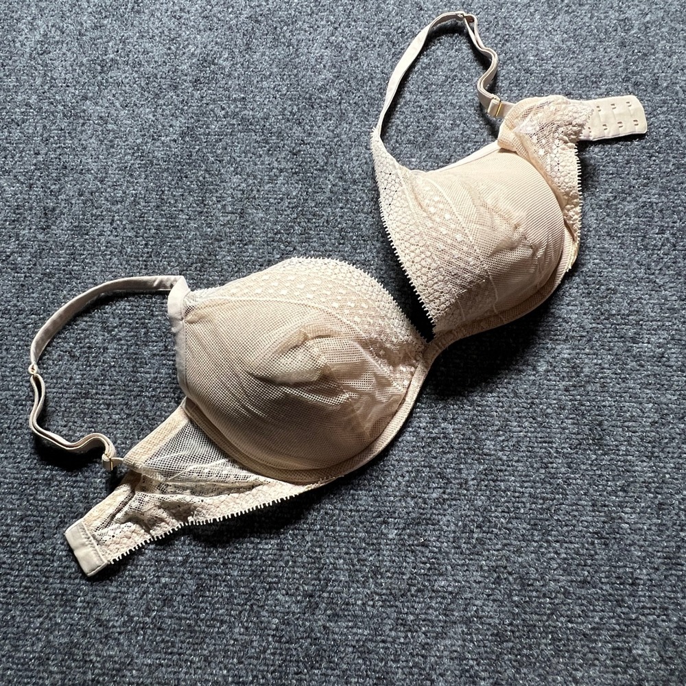 Victoria's Secret Incredible Plunge Bra Beige Lace Underwire 32DDD 399184-JR6